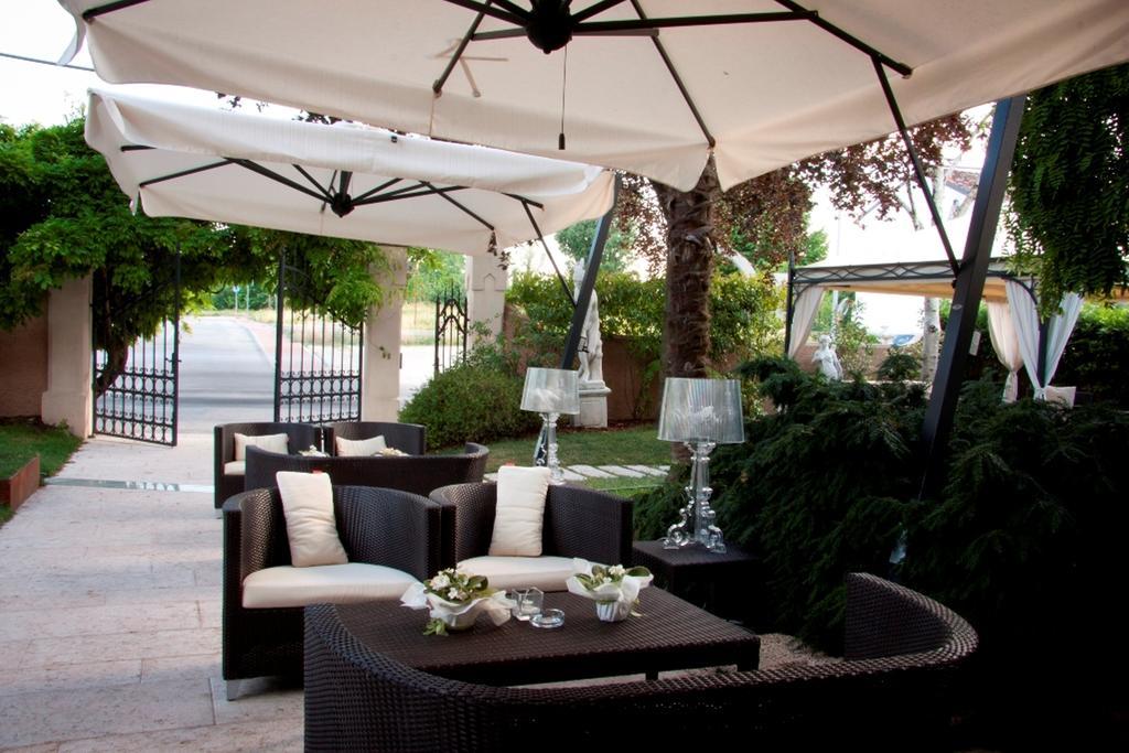 Il Cecchini Hotel Pasiano Di Pordenone Bagian luar foto